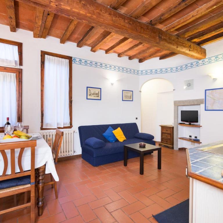Laura Holiday House - One-Bedroom Apartment - 1