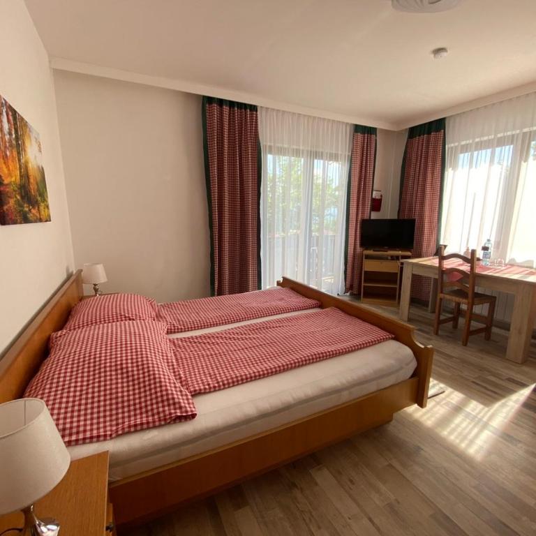 Pension Waldschenke am Wörthersee - Comfort Doppelzimmer mit Balkon - 8