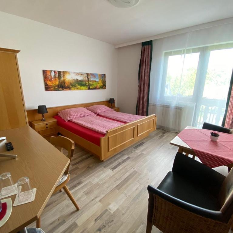 Pension Waldschenke am Wörthersee - Classic Doppelzimmer mit Balkon - 3