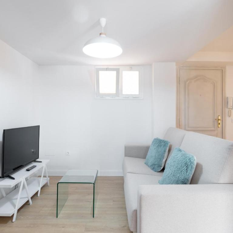 Merced10 3E - Two-Bedroom Apartment - 2