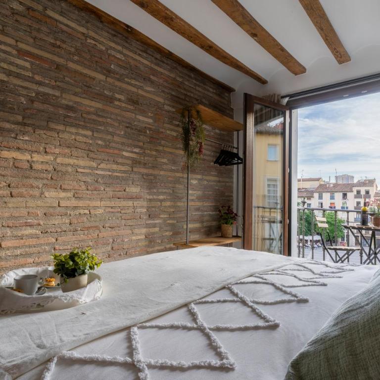 Cathedral Suite Home - Loft - 5