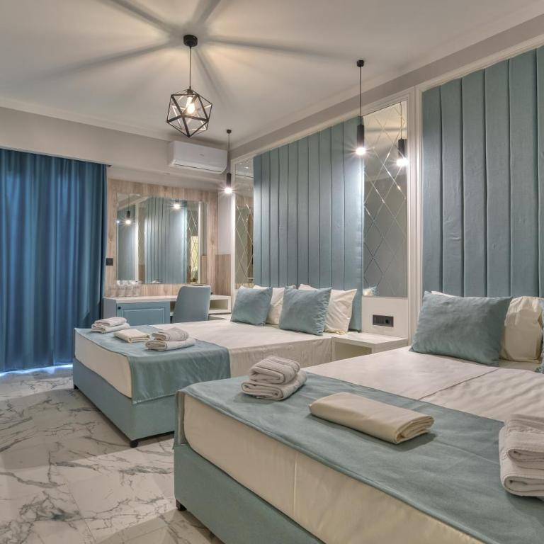 Montenegrina Hotel & SPA All-Inclusive - Classic Quadruple Room - 1
