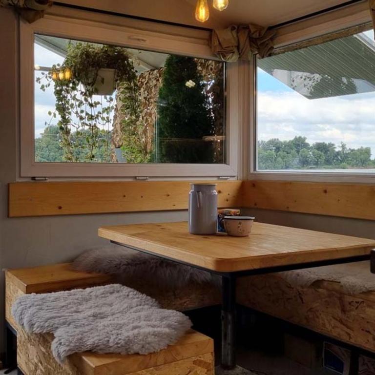 Splav na dan Waterhouse - Kuća sa 1 Spavaćom Sobom - 24