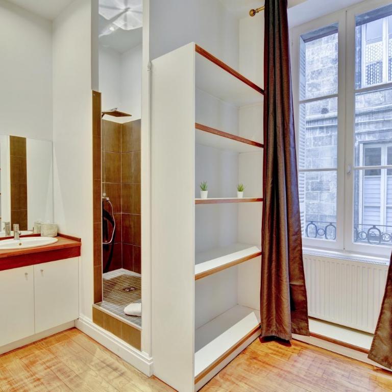 L'Impérial - Luxeux appartement dans le Triangle d'Or - Three-Bedroom Apartment - 5