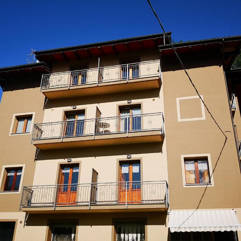 Giò Appartamenti Vacanze - Appartamento con 1 Camera da Letto, Balcone e Vista Montagna - 1