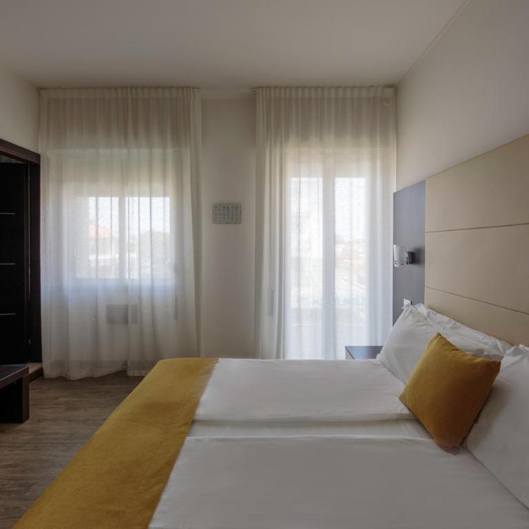 Hotel Bristol - Camera Matrimoniale Standard - 5