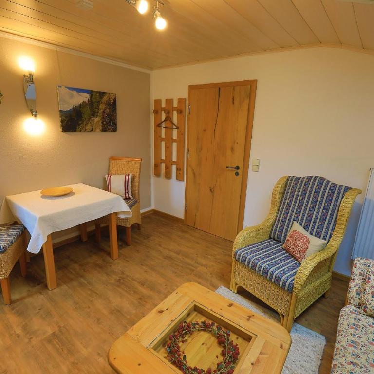 Gästehaus Münchner Hof - Apartment mit Blick auf die Berge - 2