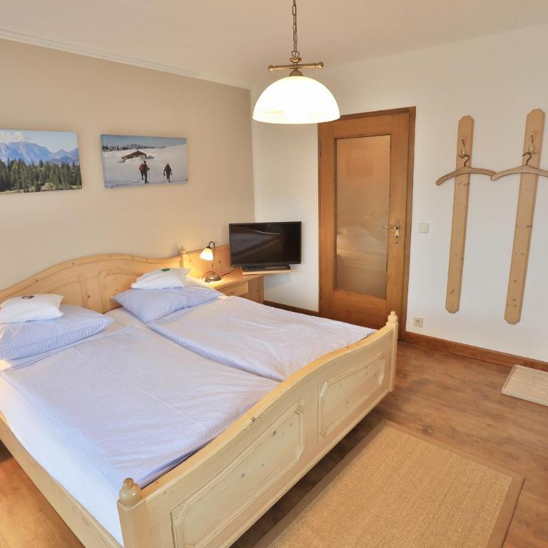 Gästehaus Münchner Hof - Budget Doppelzimmer - 2