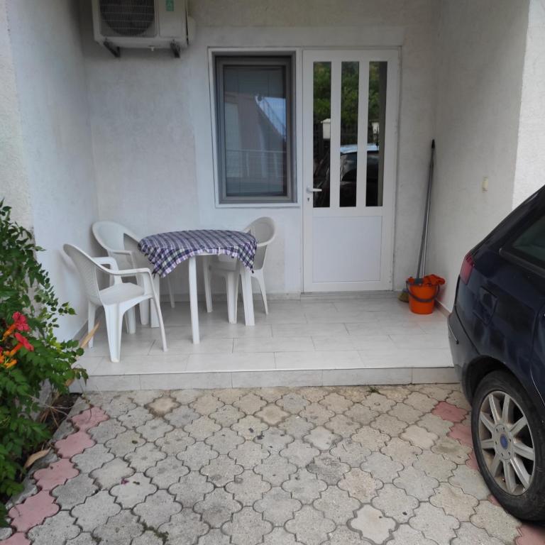 Apartment Perutović - Apartman - Prizemlje - 7