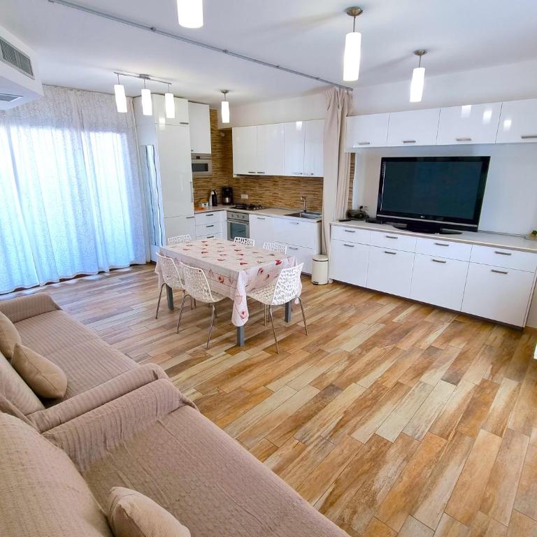 Royal Sea House - Appartamento Attico con Vista Mare - 23
