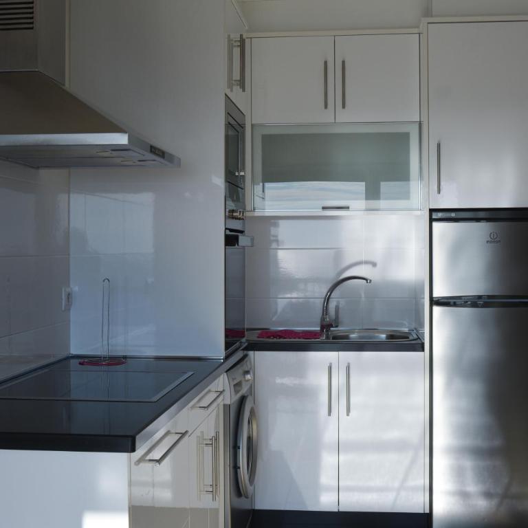 Apartamentos Rozas Vellas - Apartamento de 3 dormitorios con balcón y vistas al mar - 2