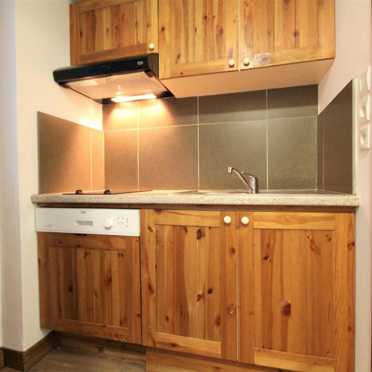 Appartement rénové proche centre, 2 chambres, 6 pers, balcon, casiers à skis - Apartment mit 2 Schlafzimmern - 2