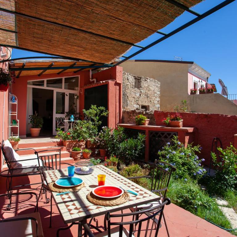 Genius Loci Cozy house with garden in the old town - One-Bedroom Apartment - 31