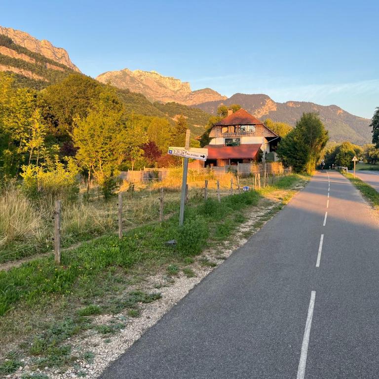 Séjour Idéal au Lac d'Annecy Randonnées, Golf et Parapente à deux pas - Appartement 2 Chambres - 3