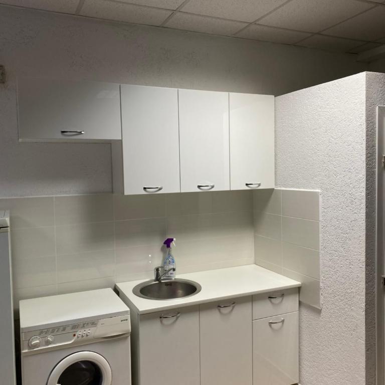 Apartman Marija - One-Bedroom Apartment - 4