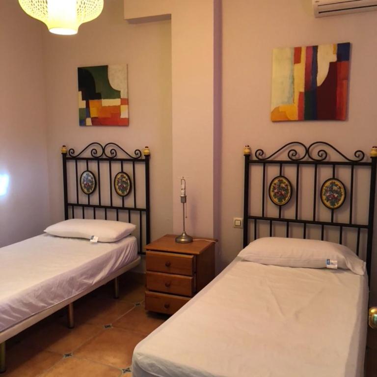 Adosado primera linea de playa en Jardines de Zahara - Three-Bedroom Home - 13