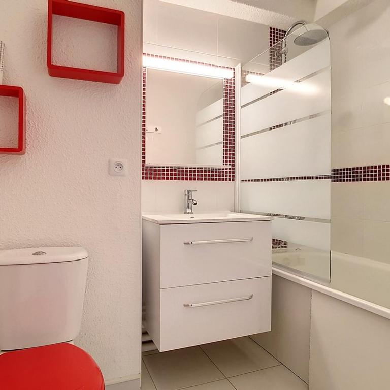 Appartement rénové 4 pers · Balcon Sud · Proche pistes et commerces - FR-1-344-1112 - Apartamento - 14