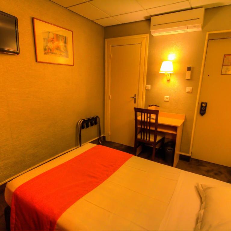 Hôtel Des Trois Gares - Chambre Simple avec Douche - 3