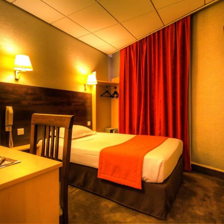 Hôtel Des Trois Gares - Chambre Simple avec Douche - 7
