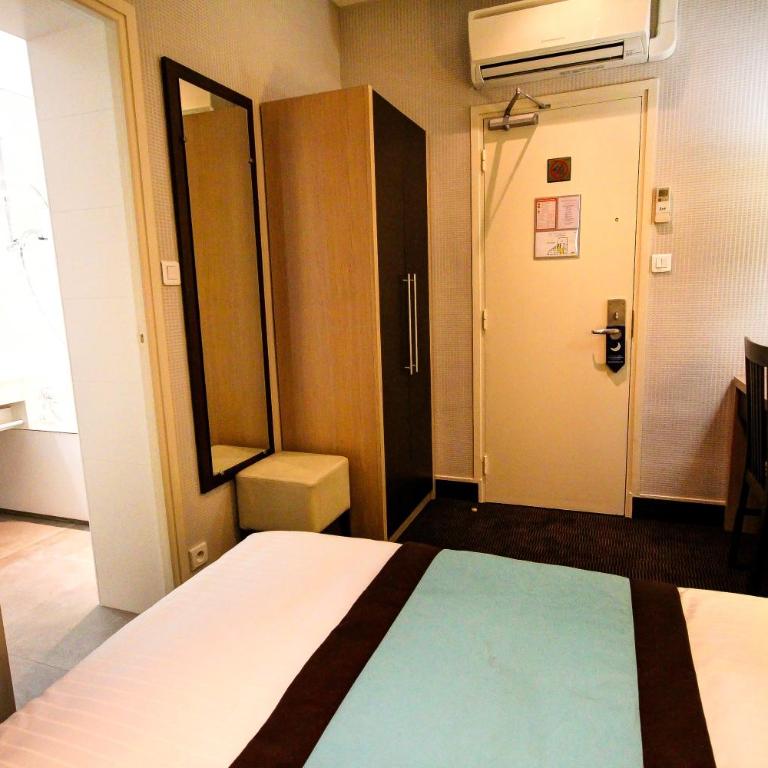 Hôtel Des Trois Gares - Chambre Double avec Baignoire - 2