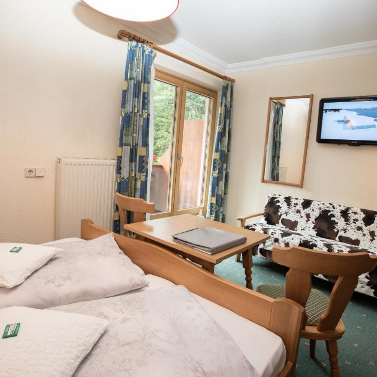 Rosspointnerhof - Doppelzimmer mit Balkon - 14