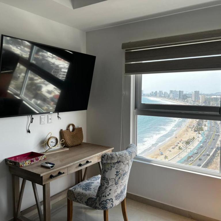 Luxury condo en Malecón, Alberca Infinity & Jacuzzi - Deluxe Apartment - 4