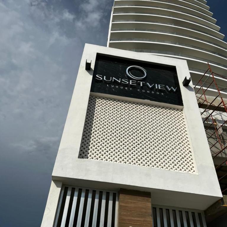 Luxury condo en Malecón, Alberca Infinity & Jacuzzi - Deluxe Apartment - 11