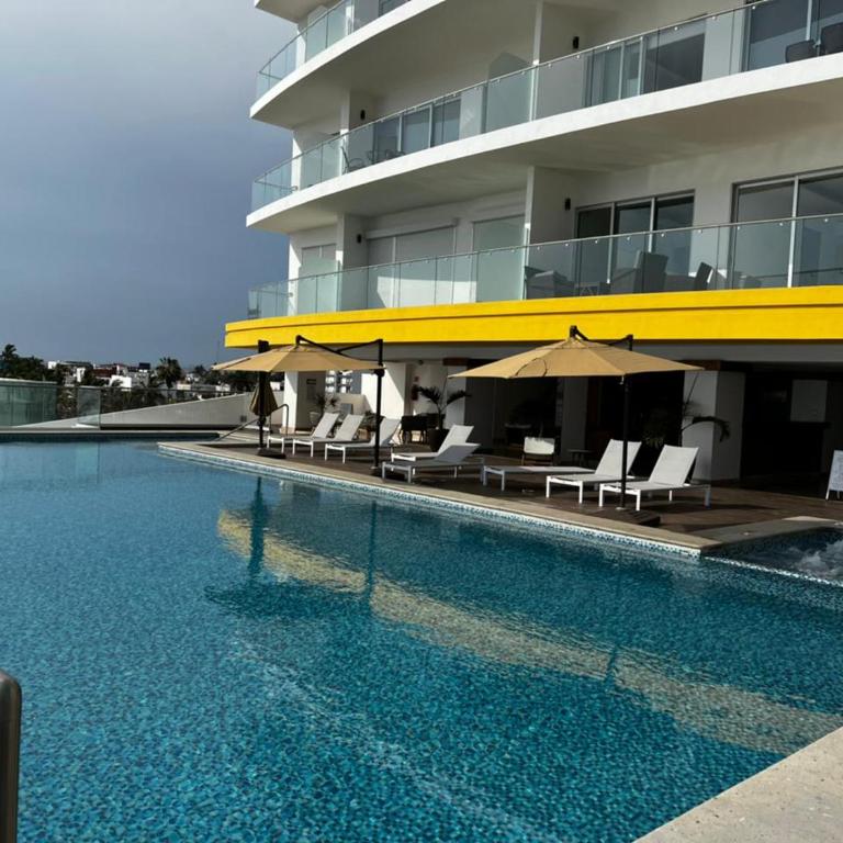 Luxury condo en Malecón, Alberca Infinity & Jacuzzi - Deluxe Apartment - 33