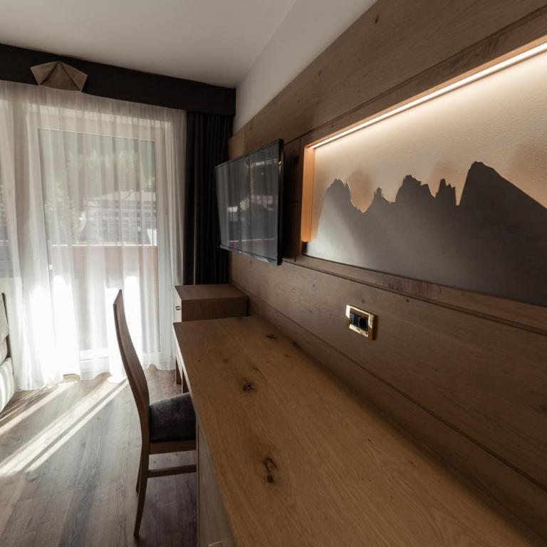 Freina Dolomites Hotel - Camera Standard Matrimoniale/Doppia con Letti Singoli con Balcone - 1