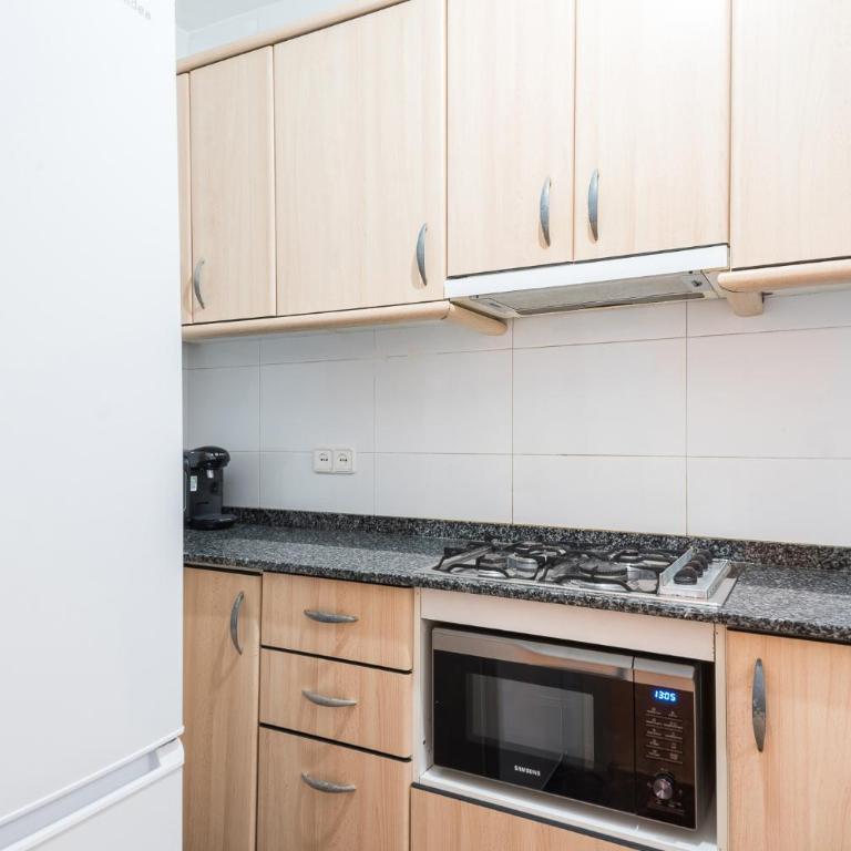 Homenfun Barcelona Gracia - One-Bedroom Apartment - 9