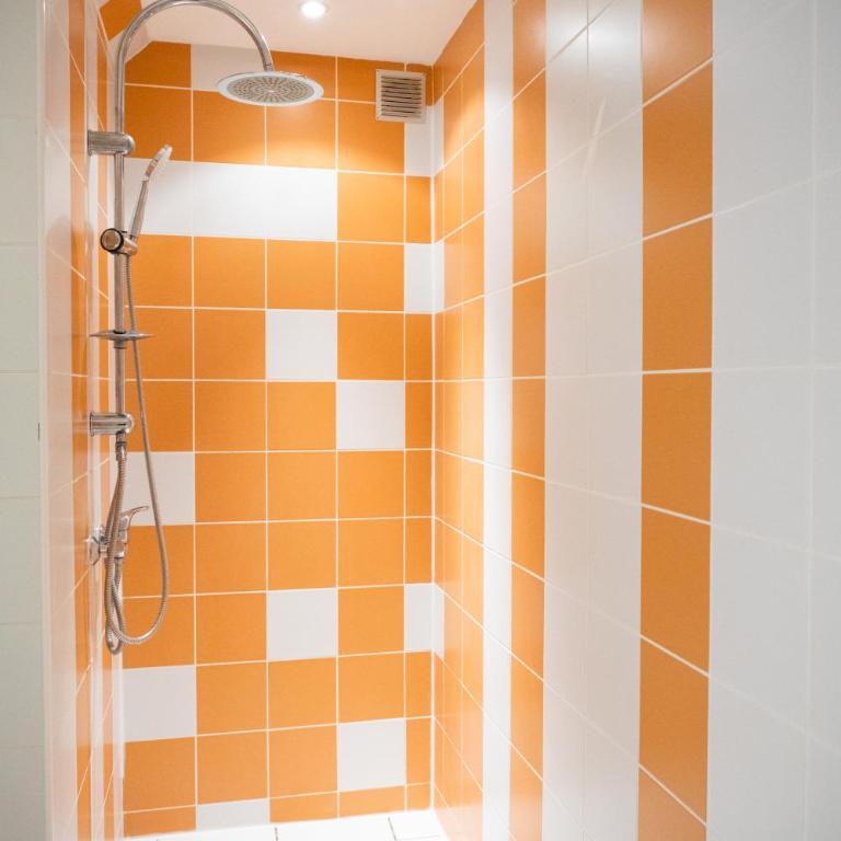 ColorZen - Confortable Lumineux Netflix - Appart Pézenas Centre - Appartement 2 Chambres - 6