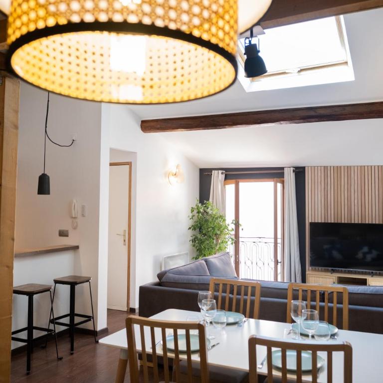ColorZen - Confortable Lumineux Netflix - Appart Pézenas Centre - Appartement 2 Chambres - 8