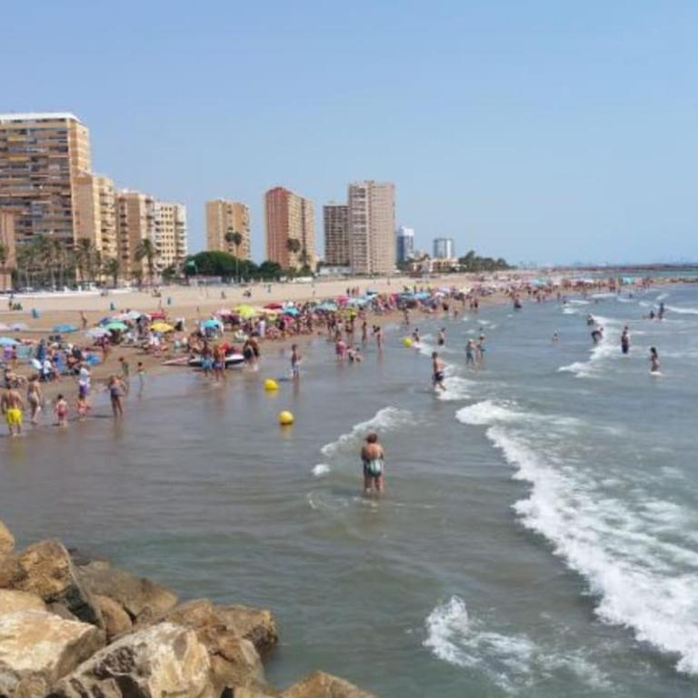 Coqueto Apartamento de Playa con Piscina y Terraza - Apartamento de 1 dormitorio - 28
