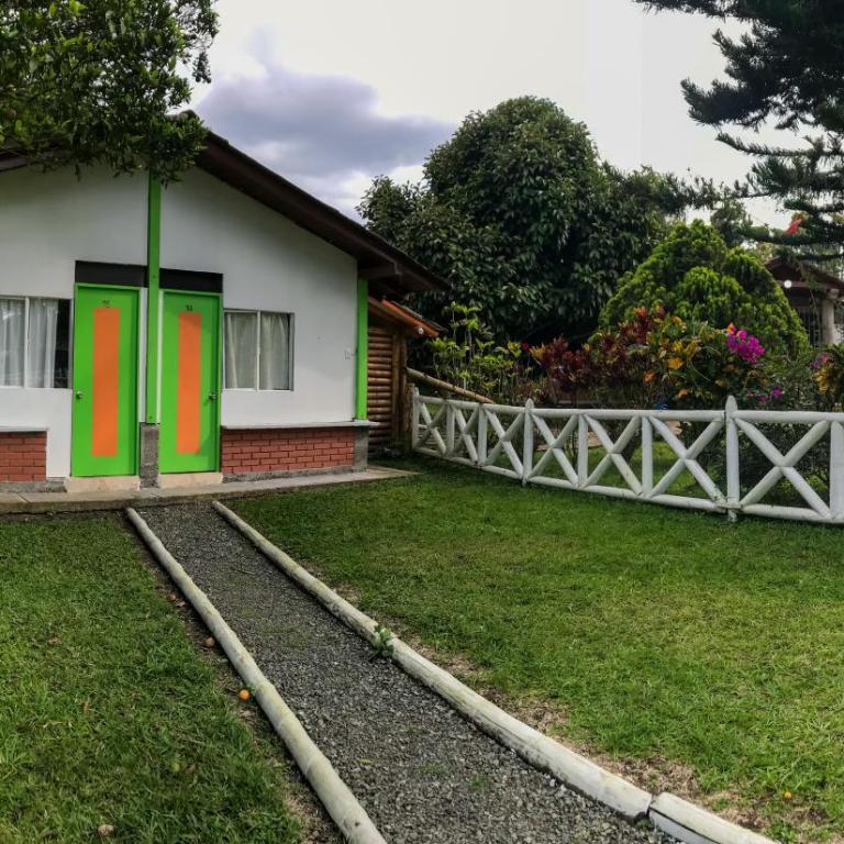 Living with 2 double bedrooms - Number 14 - Quadruple Room - 7