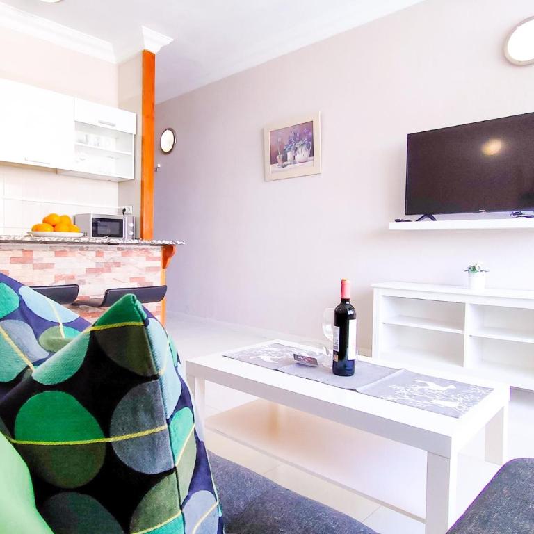 Beach Friendly Holiday Home - One-Bedroom House - 22