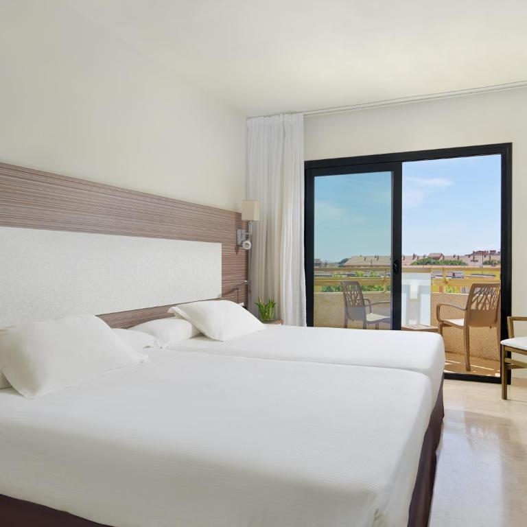 H10 Cambrils Playa - Habitación Familiar Económica (2 adultos + 2 niños de hasta 10 años) - 6
