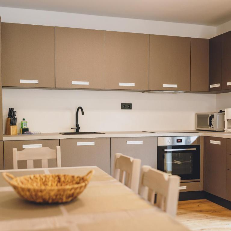 Premium Apartments Areit by we rent, SUMMERCARD INCLUDED - Apartment mit 3 Schlafzimmern - 14