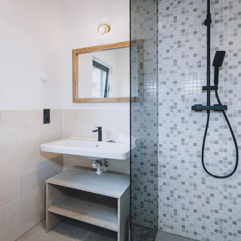 Premium Apartments Areit by we rent, SUMMERCARD INCLUDED - Apartment mit 3 Schlafzimmern - 2