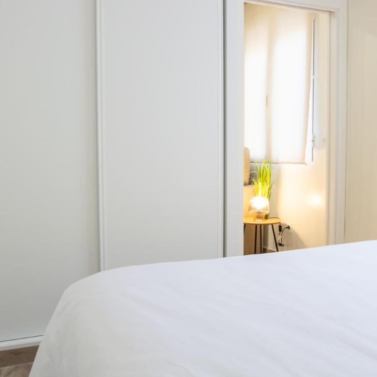 AP HOTEL NAVAS - Standard Apartment - 10