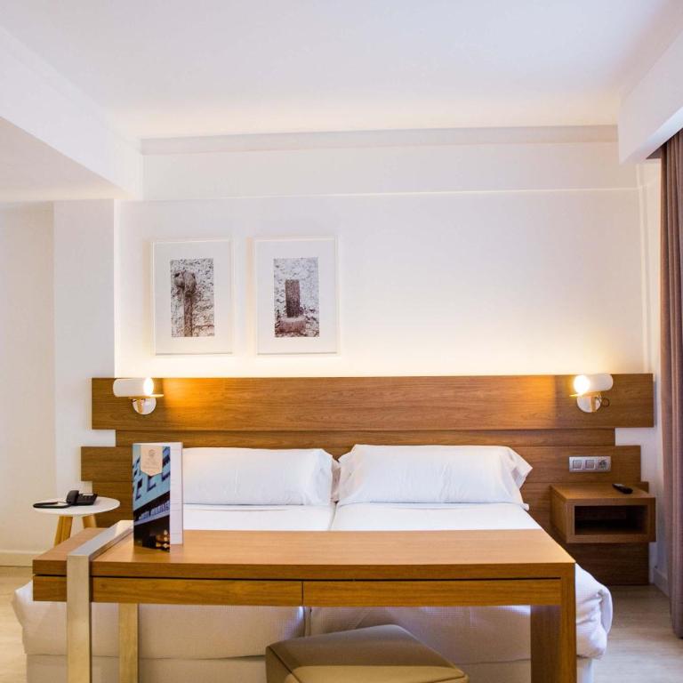 Hotel Gelmírez - Habitación Doble - 1 o 2 camas - 3