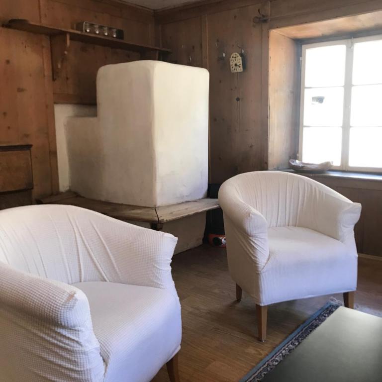 SOMMERFRISCHE TSCHENGLS Ein ganzes historisches Ferienhaus für euch in SÜDTIROL Urlaub im ruhigen Bergdorf Tschengls im Vinschgau mit Weitblick und Gartenterrasse ideal für Kleingruppen Familien mit Hund - Appartamento con 3 Camere da Letto - 14
