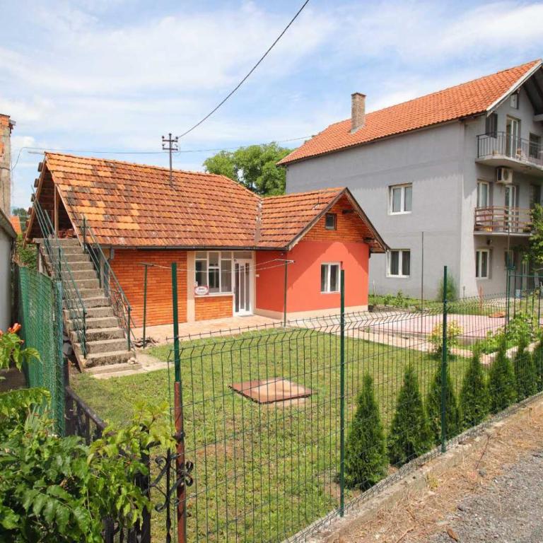 Apartman Rakić - One-Bedroom House - 3