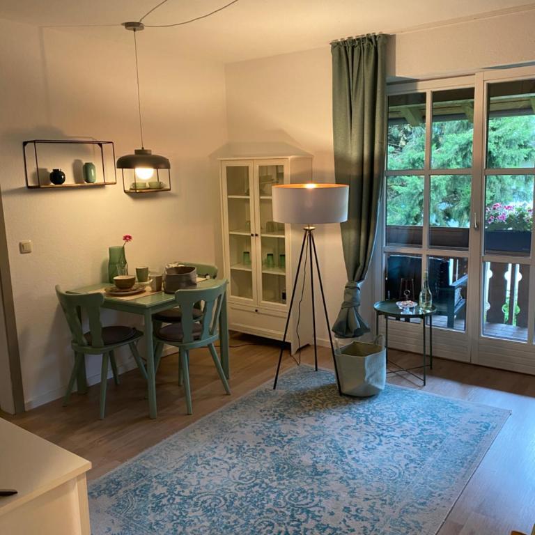 Ferienwohnung Christiane - Steilhofweg / Feuerwehrheimstrasse - Apartment mit Balkon - 1