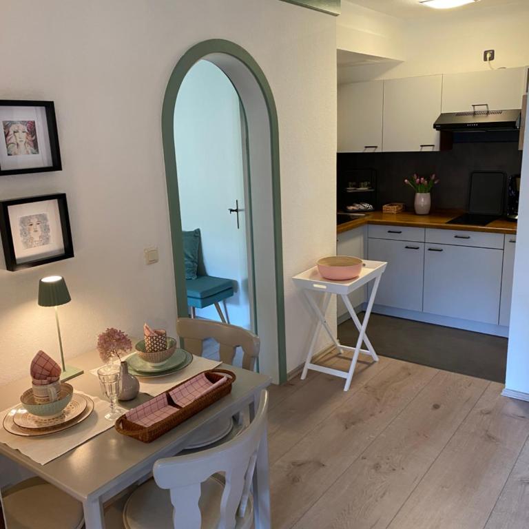 Ferienwohnung Christiane - Steilhofweg / Feuerwehrheimstrasse - Apartment mit Balkon - Feuerwehrheimstraße - 2
