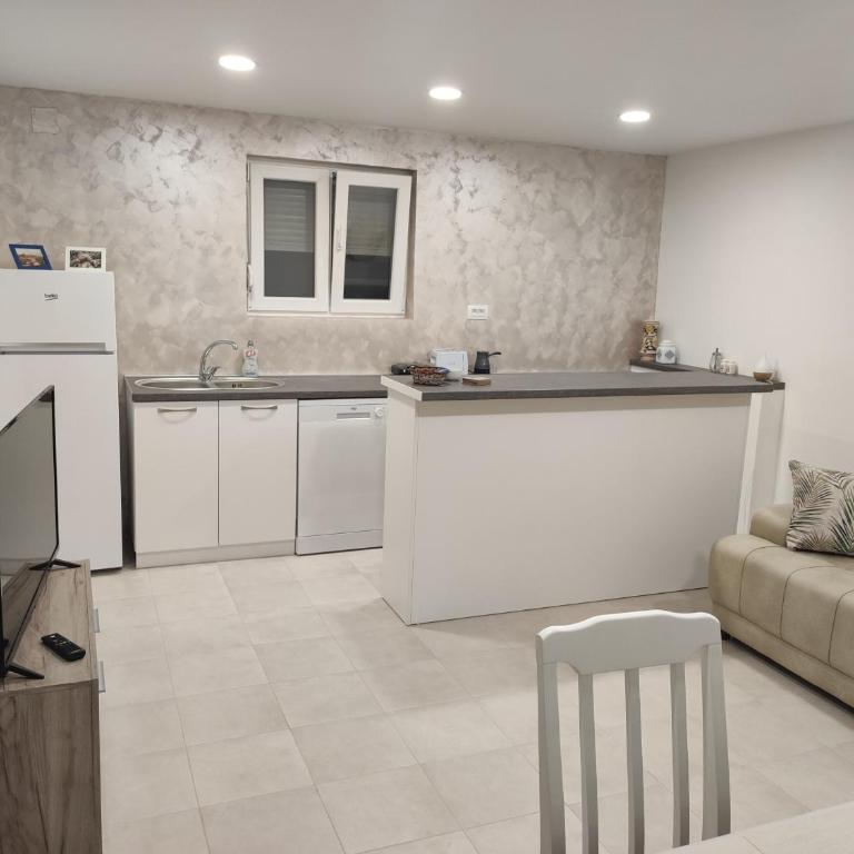 Apartments Alisa - Apartman sa 1 Spavaćom Sobom - 1