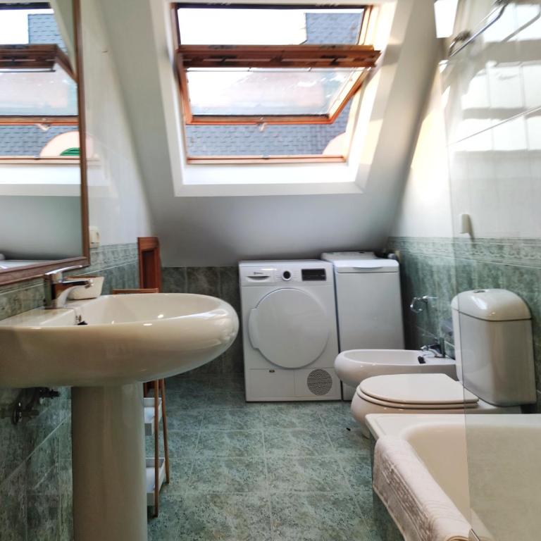 Desconectaengalicia Ático Rocafort, 400m Playa Silgar - Apartamento de 2 dormitorios - 25