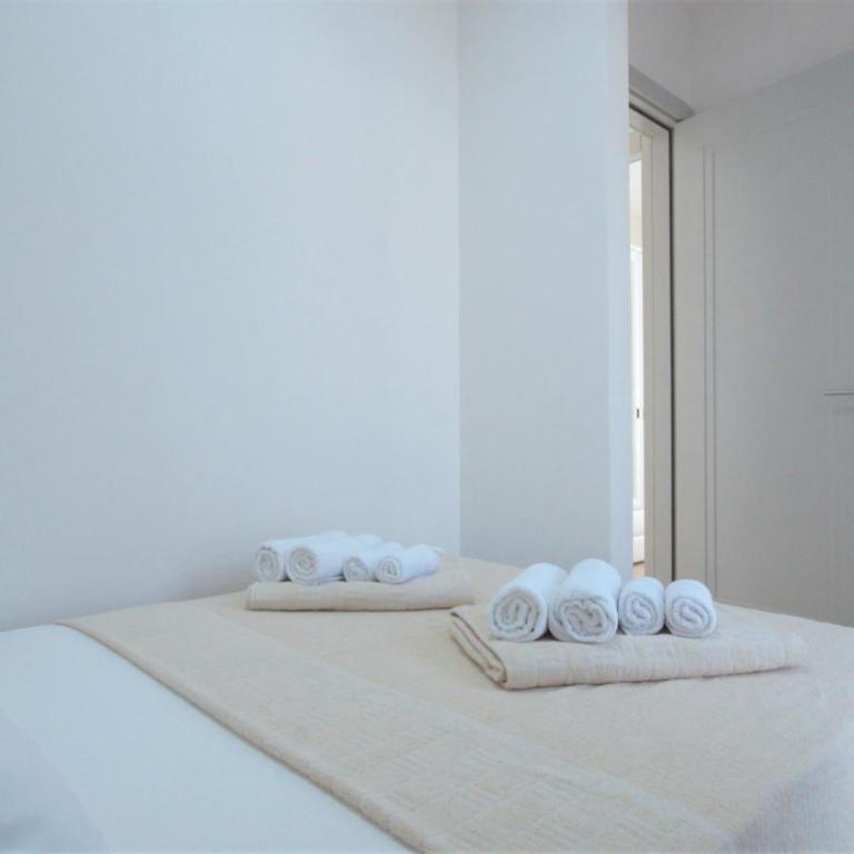 Silver Beachfront Becici - Two-Bedroom Apartment - 8