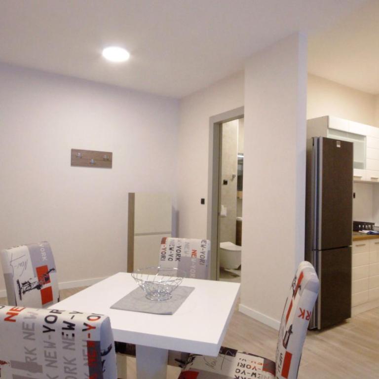 Silver Beachfront Becici - Apartment with Sea View - 13