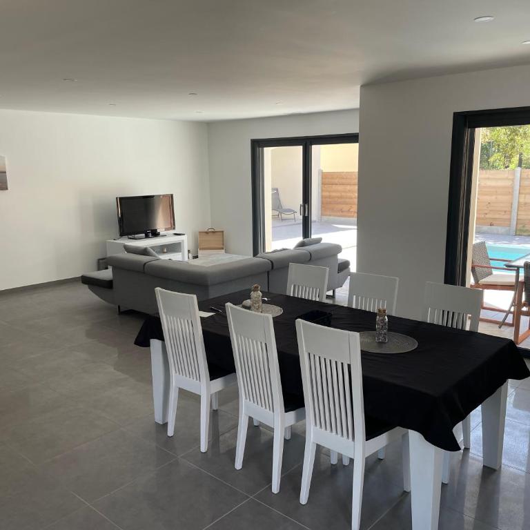 MAISON moderne avec piscine chauffée - Haus mit 3 Schlafzimmern - 16