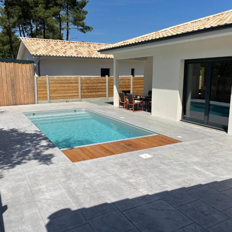 MAISON moderne avec piscine chauffée - Haus mit 3 Schlafzimmern - 1